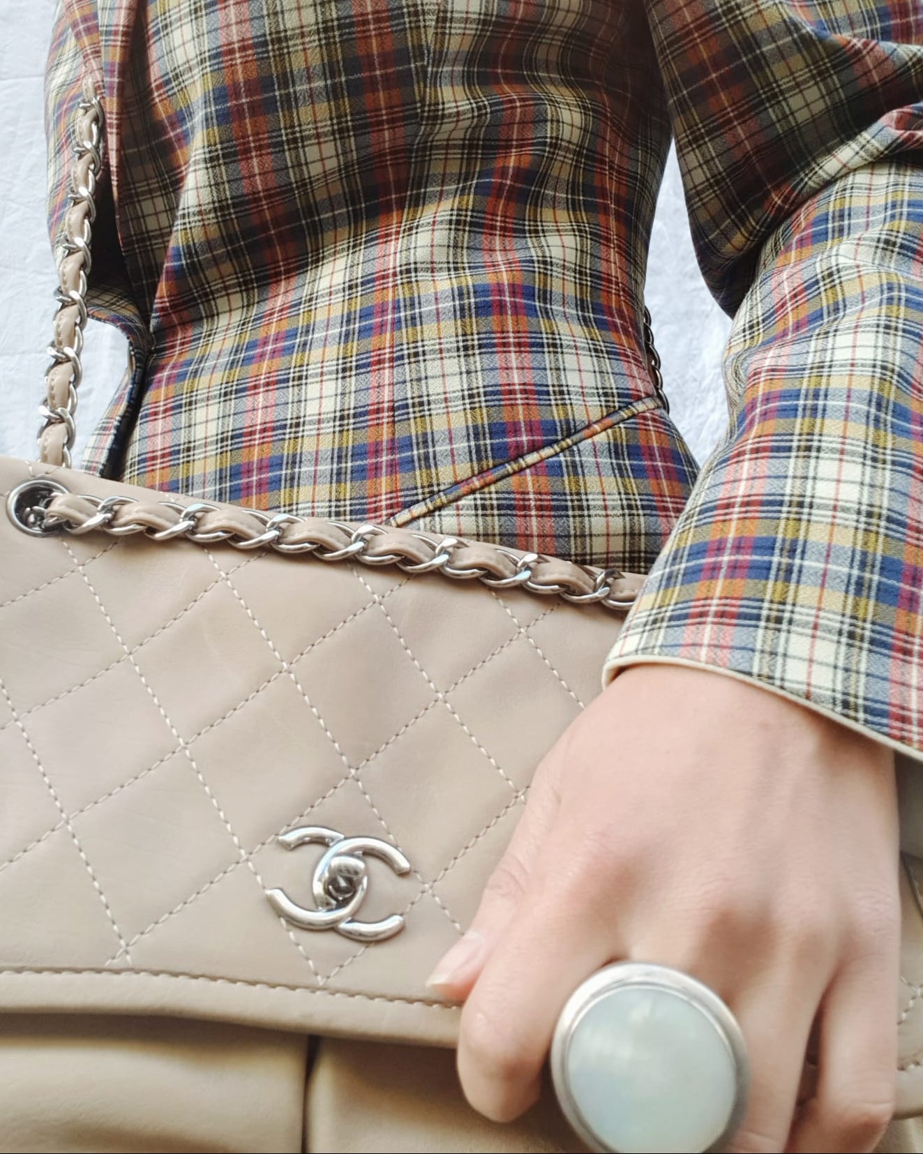 CHANEL jumbo quilted lambskin flap bag 2010